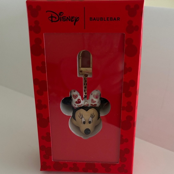Disney Accessories - ☀️Disney Minnie Mouse Keychain with Bow